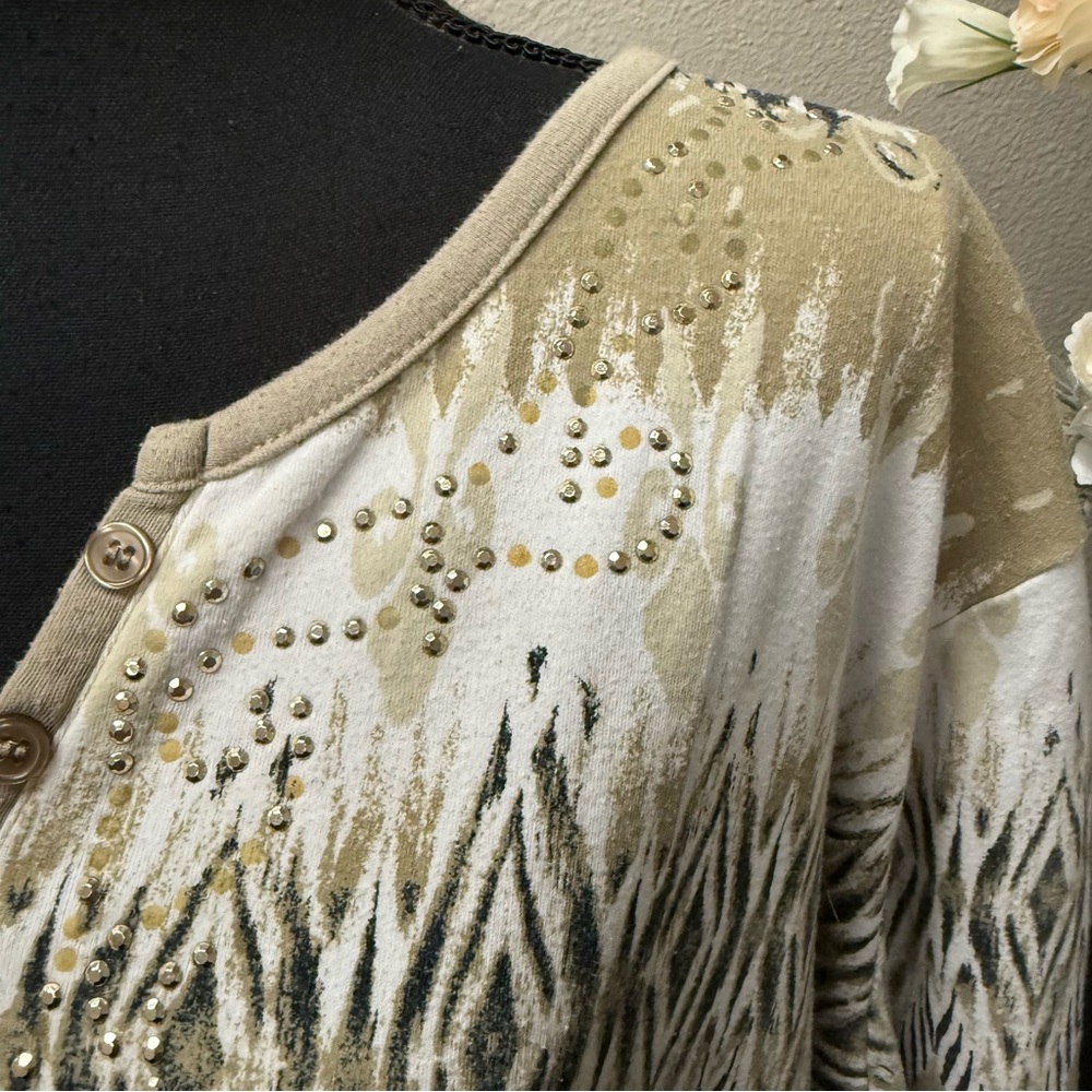 Rebecca Malone 2X Studded Ikat Print Henley Top Beige Gold Metallic Boho Chic - Picture 2 of 9